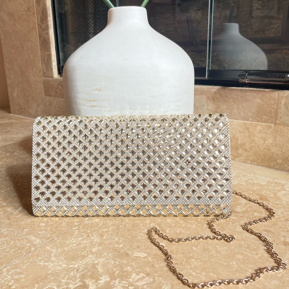Women’s Bejeweled Hand Purse in White